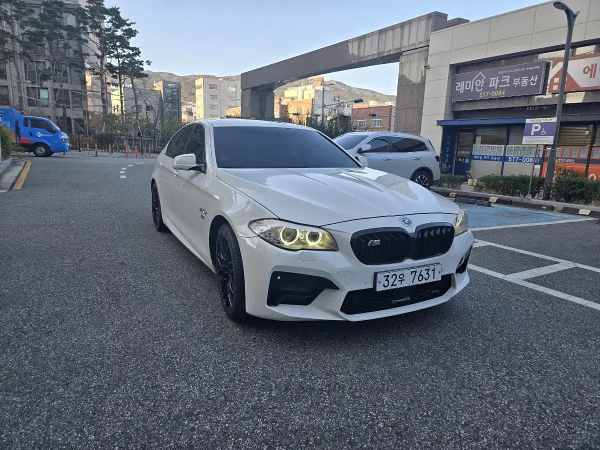 부산 BMW 13년 차량 상태 A급 판매합니다